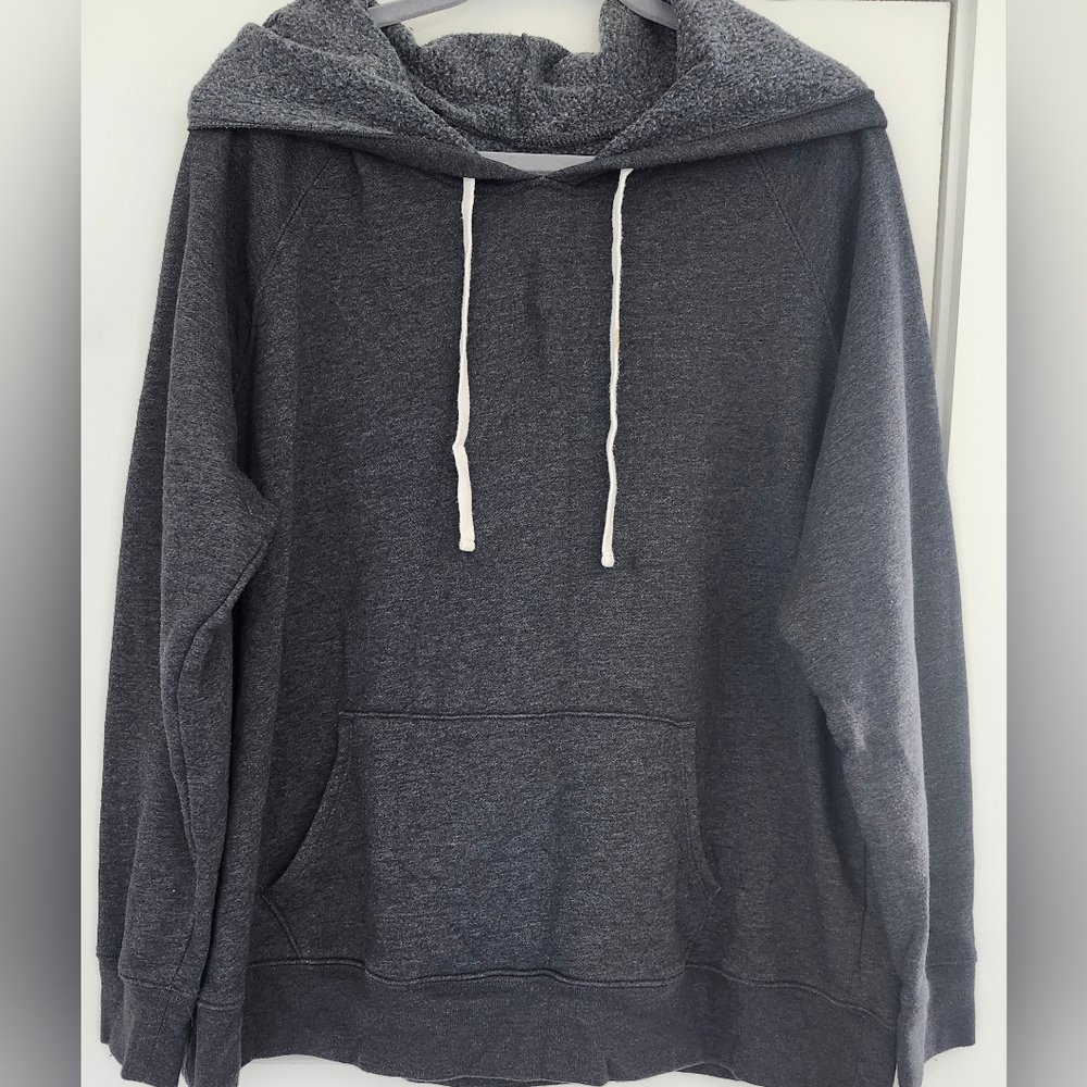 Hoodie/Sweatshirt